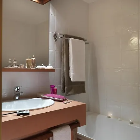 Odalys Tourotel ואל טורנס