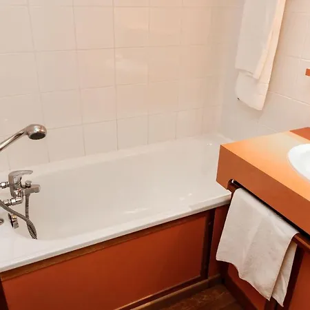 Odalys Tourotel 2*